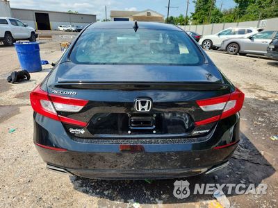 Zdjęcie 6 z 12 samochodu: 2018 HONDA ACCORD SPORT VIN:1HGCV1F37JA205219 - miniatura