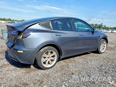 Trzecie zdjęcie samochodu z tyłu: 2022 TESLA MODEL Y VIN:7SAYGDEE0NF354056 - miniatura