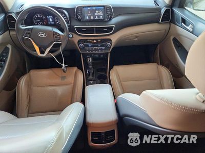 Zdjęcie 8 z 13 samochodu: 2019 HYUNDAI TUCSON LIMITED VIN:KM8J33AL4KU864210 - miniatura