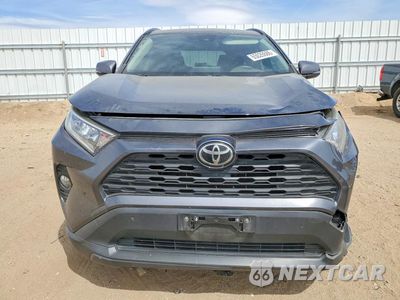 Piąte zdjęcie samochodu w środku: 2019 TOYOTA RAV4 XLE VIN:JTMW1RFV7KD028789 - miniatura