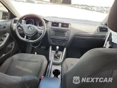 Zdjęcie 8 z 12 samochodu: 2015 VOLKSWAGEN JETTA BASE VIN:3VW2K7AJ4FM402741 - miniatura