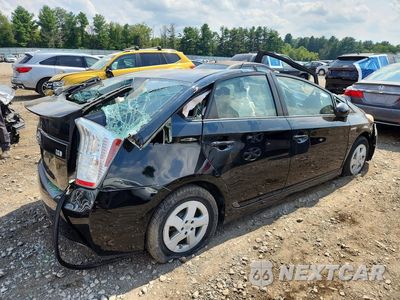 Trzecie zdjęcie samochodu z tyłu: 2011 TOYOTA PRIUS THREE VIN:JTDKN3DU5B1415529 - miniatura