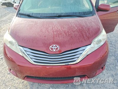 Zdjęcie 12 z 13 samochodu: 2015 TOYOTA SIENNA XLE PREMIUM 8-PASSENGER VIN:5TDYK3DC4FS569944 - miniatura