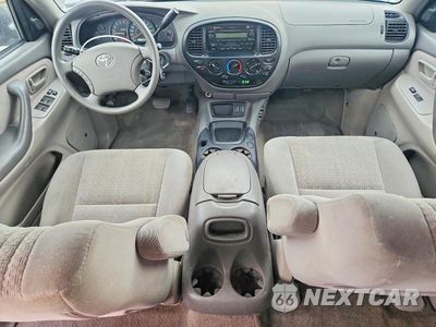 Zdjęcie 8 z 12 samochodu: 2006 TOYOTA TUNDRA DOUBLE CAB SR5 VIN:5TBDT44166S505364 - miniatura