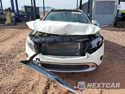 Piąte zdjęcie samochodu w środku: 2017 MERCEDES-BENZ GLA 250 4MATIC VIN:WDCTG4GB7HJ288770 - miniatura