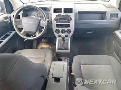 Zdjęcie 8 z 13 samochodu: 2008 JEEP COMPASS SPORT VIN:1J8FT47038D684019 - miniatura