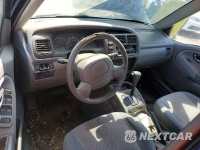Zdjęcie 8 z 13 samochodu: 2000 CHEVROLET TRACKER VIN:2CNBE13C4Y6905118 - miniatura