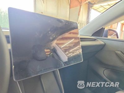 Zdjęcie 9 z 12 samochodu: 2026 TESLA MODEL Y VIN:7SAYGDED2TA600462 - miniatura