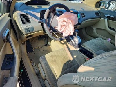 Zdjęcie 8 z 12 samochodu: 2006 HONDA CIVIC LX VIN:2HGFG12676H582942 - miniatura