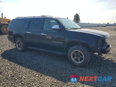 Czwarte zdjęcie samochodu z boku: 2008 CHEVROLET SUBURBAN K1500 LS VIN:3GNFK16308G203156 - miniatura
