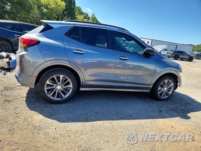 Trzecie zdjęcie samochodu z tyłu: 2021 BUICK ENCORE GX SELECT VIN:KL4MMDS2XMB042143 - miniatura