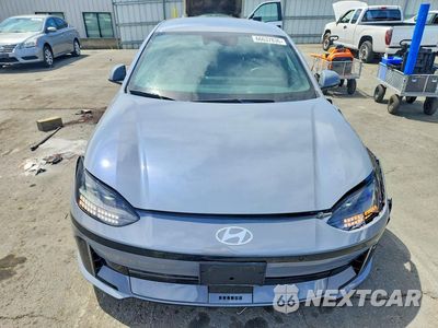 Piąte zdjęcie samochodu w środku: 2025 HYUNDAI IONIQ 6 SE VIN:KMHM24AAXSA116230 - miniatura