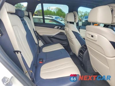 Zdjęcie 11 z 13 samochodu: 2022 BMW X5 M50I VIN:5UXJU4C05N9J99947 - miniatura