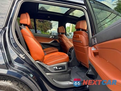Zdjęcie 6 z 10 samochodu: 2024 BMW X7 XDRIVE40I VIN:5UX23EM04R9U41824 - miniatura