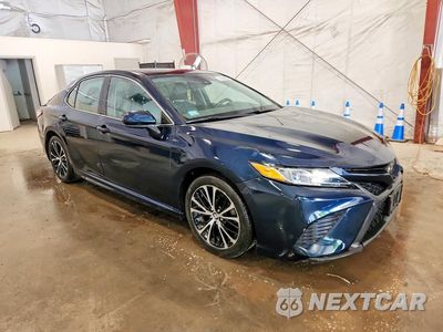 Czwarte zdjęcie samochodu z boku: 2019 TOYOTA CAMRY SE VIN:4T1B11HK0KU680457 - miniatura