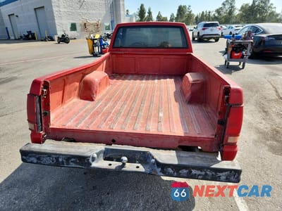 Zdjęcie 6 z 12 samochodu: 1987 CHEVROLET S TRUCK S10 VIN:1GCCS14E7H8182988 - miniatura