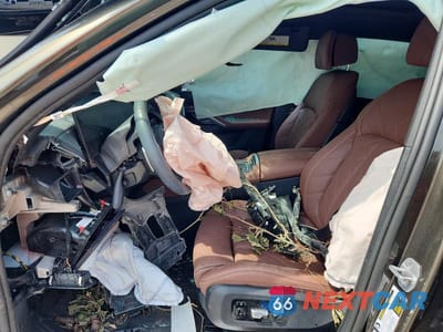 Zdjęcie 7 z 12 samochodu: 2025 BMW X6 XDRIVE40I VIN:5UX33EX06S9Z93458 - miniatura