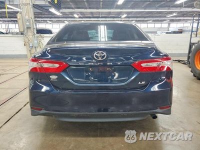Zdjęcie 6 z 12 samochodu: 2018 TOYOTA CAMRY LE VIN:4T1B11HK5JU531265 - miniatura