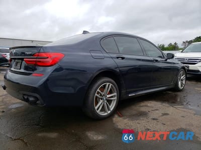 Trzecie zdjęcie samochodu z tyłu: 2016 BMW 750 XI VIN:WBA7F2C54GG415837 - miniatura