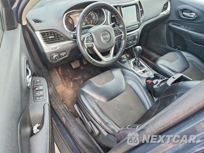 Zdjęcie 8 z 13 samochodu: 2016 JEEP CHEROKEE TRAILHAWK VIN:1C4PJMBB6GW188497 - miniatura