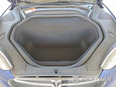 Zdjęcie 11 z 12 samochodu: 2015 TESLA MODEL S VIN:5YJSA1E25FF119758 - miniatura
