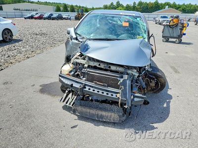 Piąte zdjęcie samochodu w środku: 2014 NISSAN VERSA NOTE SV VIN:3N1CE2CP3EL394724 - miniatura