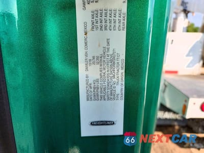 Zdjęcie 13 z 14 samochodu: 2019 FREIGHTLINER CASCADIA 126 VIN:3AKJHHDR8KSHU7271 - miniatura