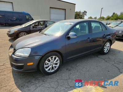 2010 VOLKSWAGEN JETTA SE 3VWRZ7AJ2AM138874 - główne zdjęcie licytacji z USA - miniatura