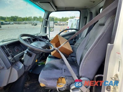Zdjęcie 7 z 12 samochodu: 2012 ISUZU NPR HD VIN:54DC4W1B0CS802251 - miniatura