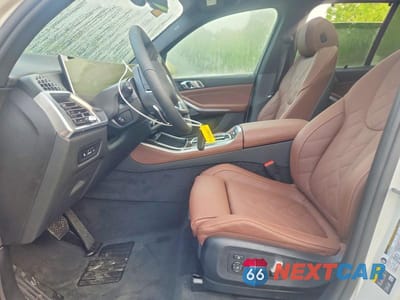 Zdjęcie 7 z 13 samochodu: 2026 BMW X5 XDRIVE50E VIN:5UX43EU02T9382370 - miniatura