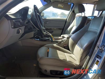 Zdjęcie 7 z 12 samochodu: 2009 BMW 328 I VIN:WBAPH77529NM30126 - miniatura