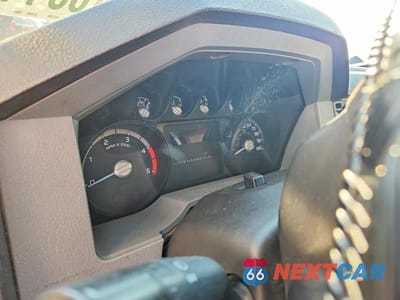 Zdjęcie 9 z 12 samochodu: 2012 FORD F550 SUPER - DELIVERY TRUCK VIN:1FDUF5GT8CEA66490 - miniatura