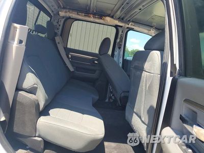 Zdjęcie 10 z 13 samochodu: 2017 RAM 2500 SLT VIN:3C6UR5DL8HG700002 - miniatura