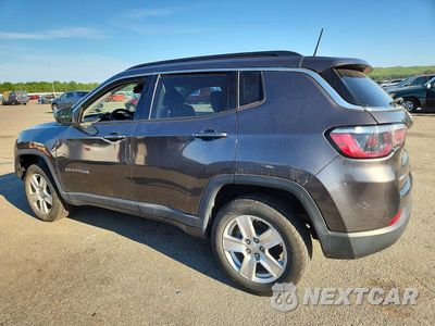 Drugie zdjęcie samochodu z przodu: 2022 JEEP COMPASS LATITUDE VIN:3C4NJDBB7NT107033 - miniatura