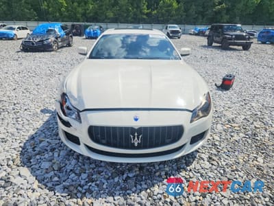 Piąte zdjęcie samochodu w środku: 2015 MASERATI QUATTROPORTE GTS VIN:ZAM56PPA9F1141577 - miniatura