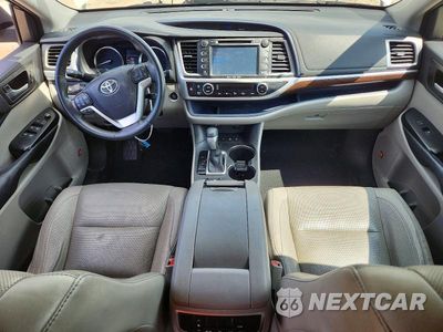 Zdjęcie 8 z 14 samochodu: 2016 TOYOTA HIGHLANDER LIMITED VIN:5TDDKRFH2GS339590 - miniatura