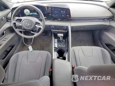 Zdjęcie 8 z 12 samochodu: 2022 HYUNDAI ELANTRA SEL VIN:5NPLS4AG6NH066122 - miniatura