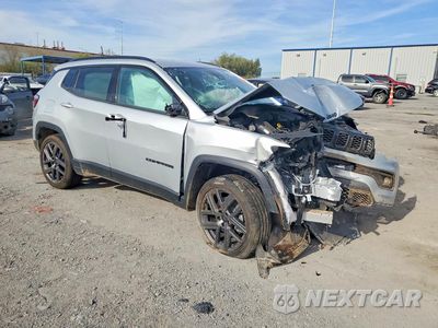 Czwarte zdjęcie samochodu z boku: 2026 JEEP COMPASS LATITUDE VIN:3C4NJDBNXTT201351 - miniatura