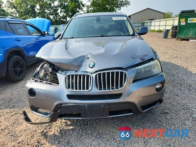 Piąte zdjęcie samochodu w środku: 2011 BMW X3 XDRIVE35I VIN:5UXWX7C56BL730775 - miniatura