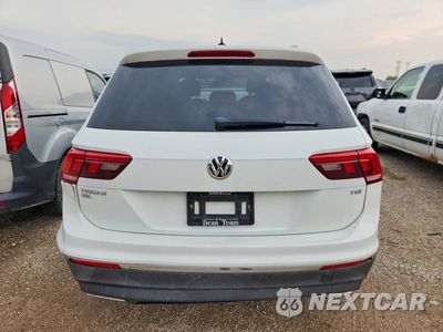 Zdjęcie 6 z 13 samochodu: 2018 VOLKSWAGEN TIGUAN SE VIN:3VV3B7AX4JM001020 - miniatura