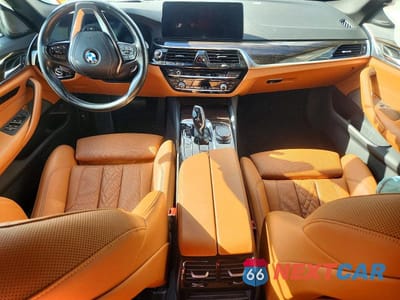 Zdjęcie 8 z 12 samochodu: 2021 BMW 540 XI VIN:WBA73BJ0XMWW95779 - miniatura