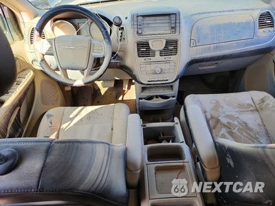 Zdjęcie 8 z 13 samochodu: 2013 CHRYSLER TOWN & COUNTRY TOURING VIN:2C4RC1BG4DR632297 - miniatura