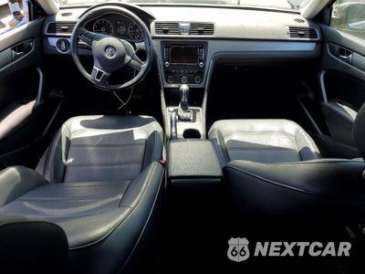 Zdjęcie 8 z 13 samochodu: 2015 VOLKSWAGEN PASSAT S VIN:1VWAT7A33FC113412 - miniatura