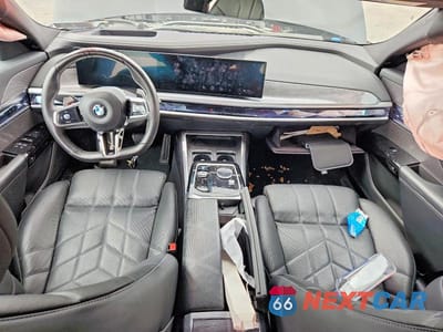 Zdjęcie 8 z 12 samochodu: 2024 BMW 740 XI VIN:WBA33EH02RCR37026 - miniatura