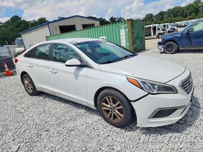 Czwarte zdjęcie samochodu z boku: 2017 HYUNDAI SONATA SE VIN:5NPE24AF0HH535953 - miniatura