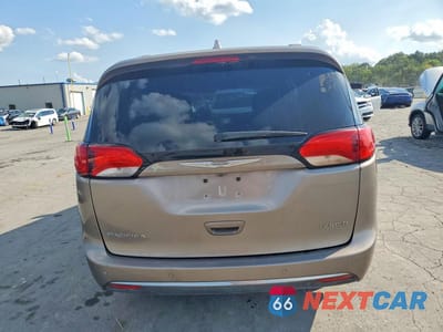 Zdjęcie 6 z 13 samochodu: 2017 CHRYSLER PACIFICA LIMITED VIN:2C4RC1GG7HR770608 - miniatura
