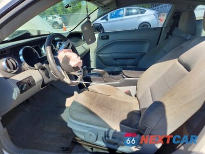 Zdjęcie 7 z 13 samochodu: 2006 FORD MUSTANG VIN:1ZVFT80N365130343 - miniatura