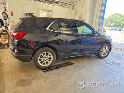 Trzecie zdjęcie samochodu z tyłu: 2020 CHEVROLET EQUINOX LT VIN:2GNAXKEV7L6217094 - miniatura