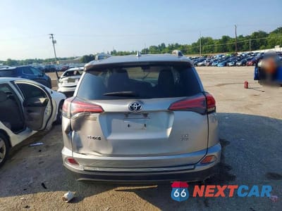 Zdjęcie 6 z 13 samochodu: 2018 TOYOTA RAV4 LE VIN:2T3BFREV4JW701752 - miniatura
