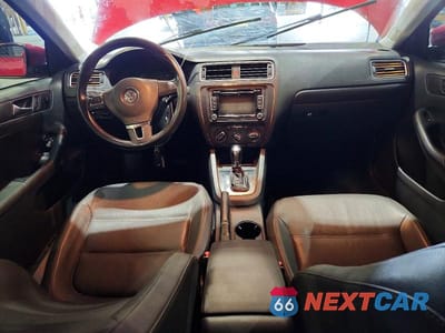 Zdjęcie 8 z 12 samochodu: 2011 VOLKSWAGEN JETTA SE VIN:3VWDZ7AJ8BM400554 - miniatura